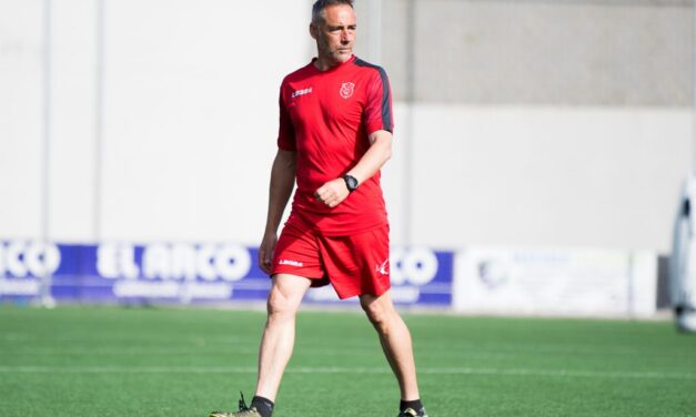 ÁNGEL RODRÍGUEZ NO SEGUIRÁ AL FRENTE DEL UP LANGREO