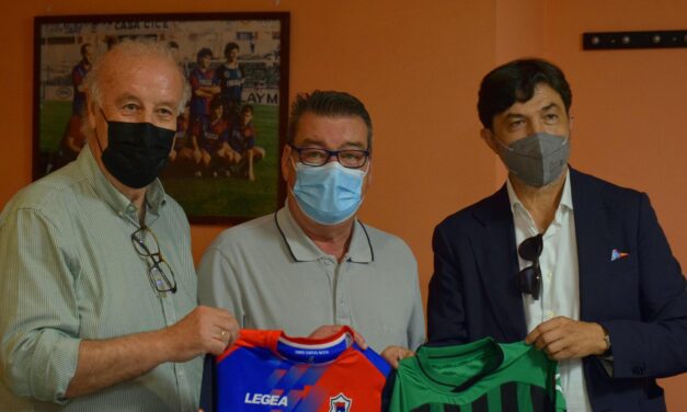 Vicente del Bosque homenajea a Junquera en Ganzábal
