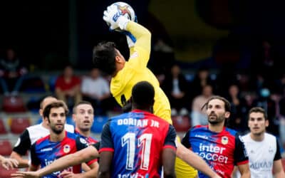 Parra deja al UP Langreo con la miel en los labios