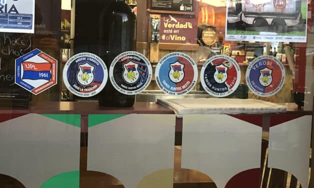 Medio centenar de establecimientos colaboran con el UP Langreo