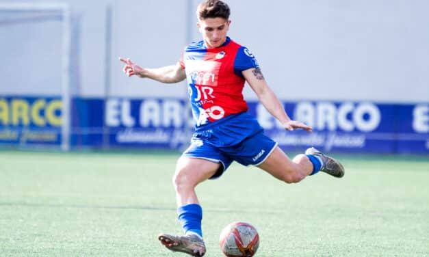 Rodri Álvarez seguirá en el UP Langreo