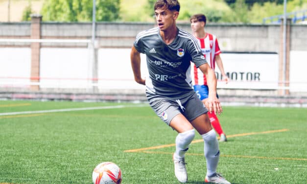 El filial se da un festín ante el Llaranes