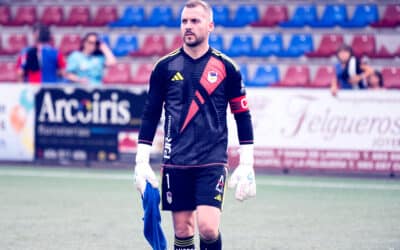 Adrián Torre, el segundo jugador con más partidos en la historia del club