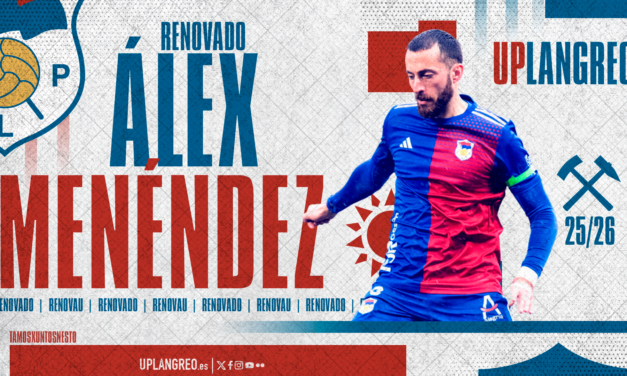 Álex Menéndez prolonga su compromiso con el UP Langreo
