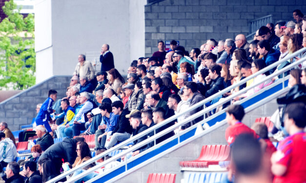 Socios con entrada para el Real Oviedo Vetusta – UP Langreo